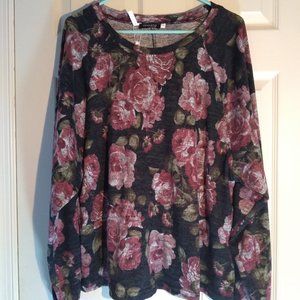 Angela Plus Women's Plus Size Long Sleeved Floral Top - 2XL